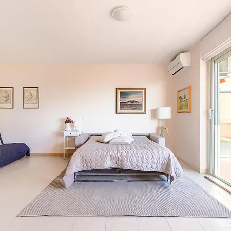 Le Diplomate By Interhome 아파트