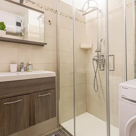 Le Diplomate By Interhome 아파트 *