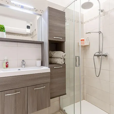 Le Diplomate By Interhome 멍똥