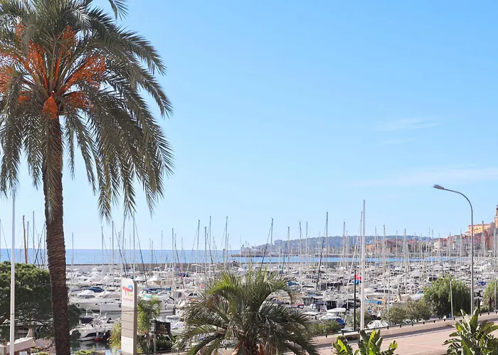 Le Diplomate By Interhome 멍똥