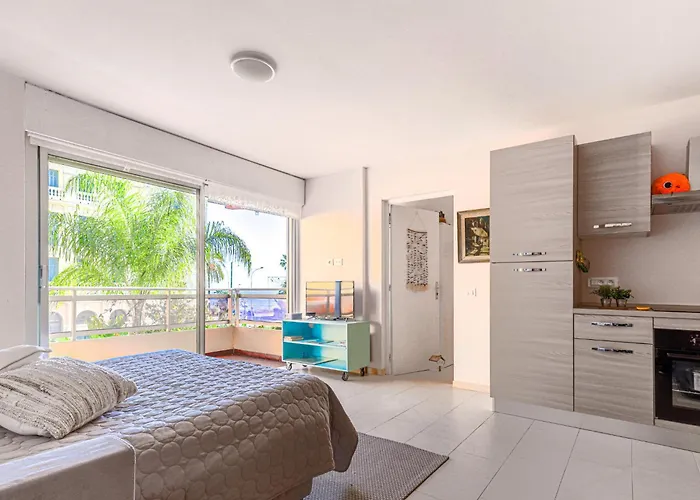 Le Diplomate By Interhome * 芒通